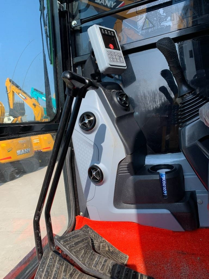 Sany SY 95 C  - Pásové rýpadlo: obrázek 4 Sany SY 95 C  - Pásové rýpadlo: obrázek 4