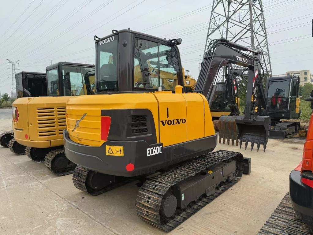 Volvo EC 60 - Pásové rýpadlo: obrázek 5 Volvo EC 60 - Pásové rýpadlo: obrázek 5