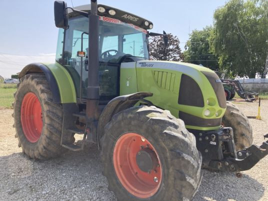 Claas ARES 697 ATZ - Traktor: obrázek 2 Claas ARES 697 ATZ - Traktor: obrázek 2