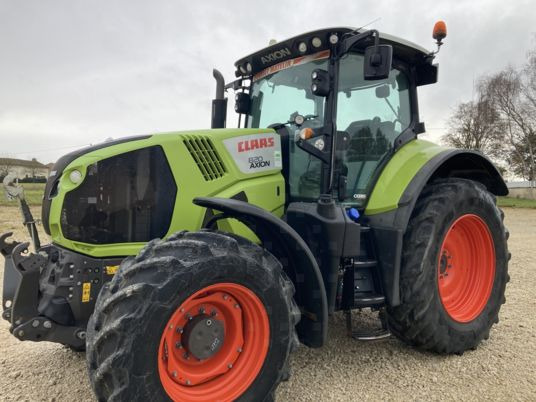 Claas AXION 820 CEBIS - Traktor: obrázek 1 Claas AXION 820 CEBIS - Traktor: obrázek 1