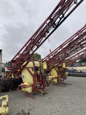 Hardi MEGA 1200L - Nesený postřikovač: obrázek 4 Hardi MEGA 1200L - Nesený postřikovač: obrázek 4