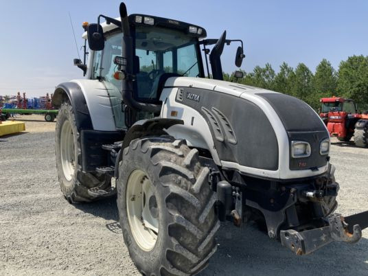 Valtra T 152 - Traktor: obrázek 4 Valtra T 152 - Traktor: obrázek 4