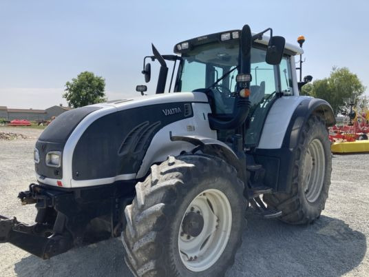 Valtra T 152 - Traktor: obrázek 1 Valtra T 152 - Traktor: obrázek 1