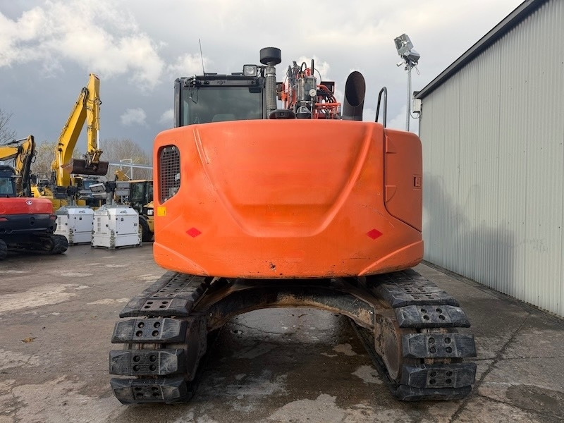 Hitachi ZX 135 US 5-B - Pásové rýpadlo: obrázek 3 Hitachi ZX 135 US 5-B - Pásové rýpadlo: obrázek 3