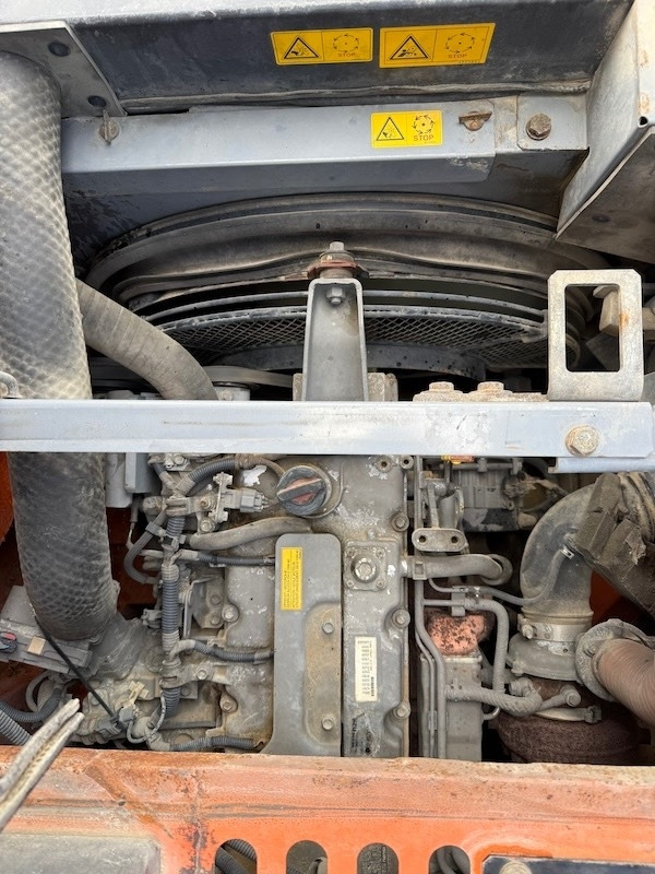 Pásové rýpadlo Hitachi ZX 135 US-5B: obrázek 14