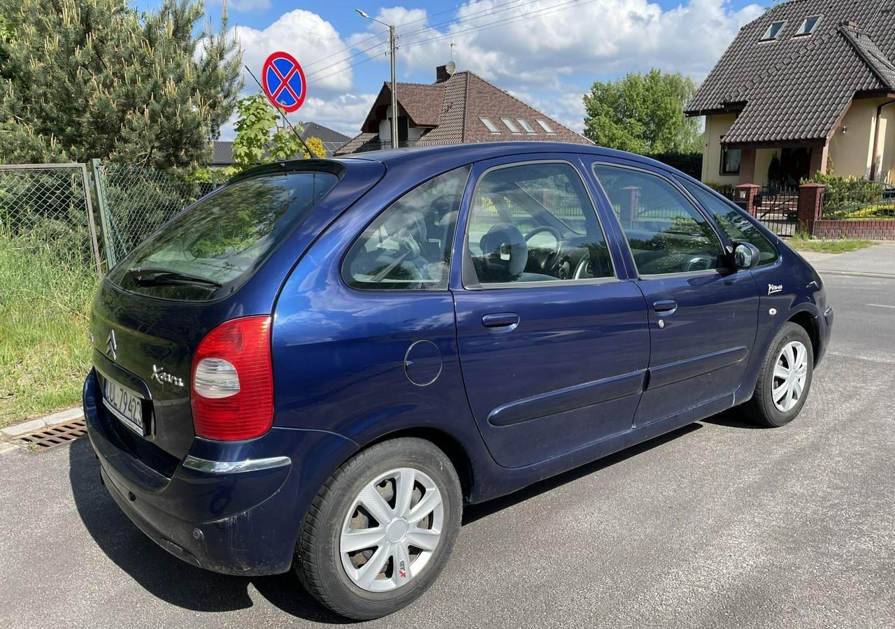 Citroen Xsara Picasso Citroen Xsara Picasso 1.6HDI-110KM Klima tempomat 2006 - Osobní auto: obrázek 3 Citroen Xsara Picasso Citroen Xsara Picasso 1.6HDI-110KM Klima tempomat 2006 - Osobní auto: obrázek 3