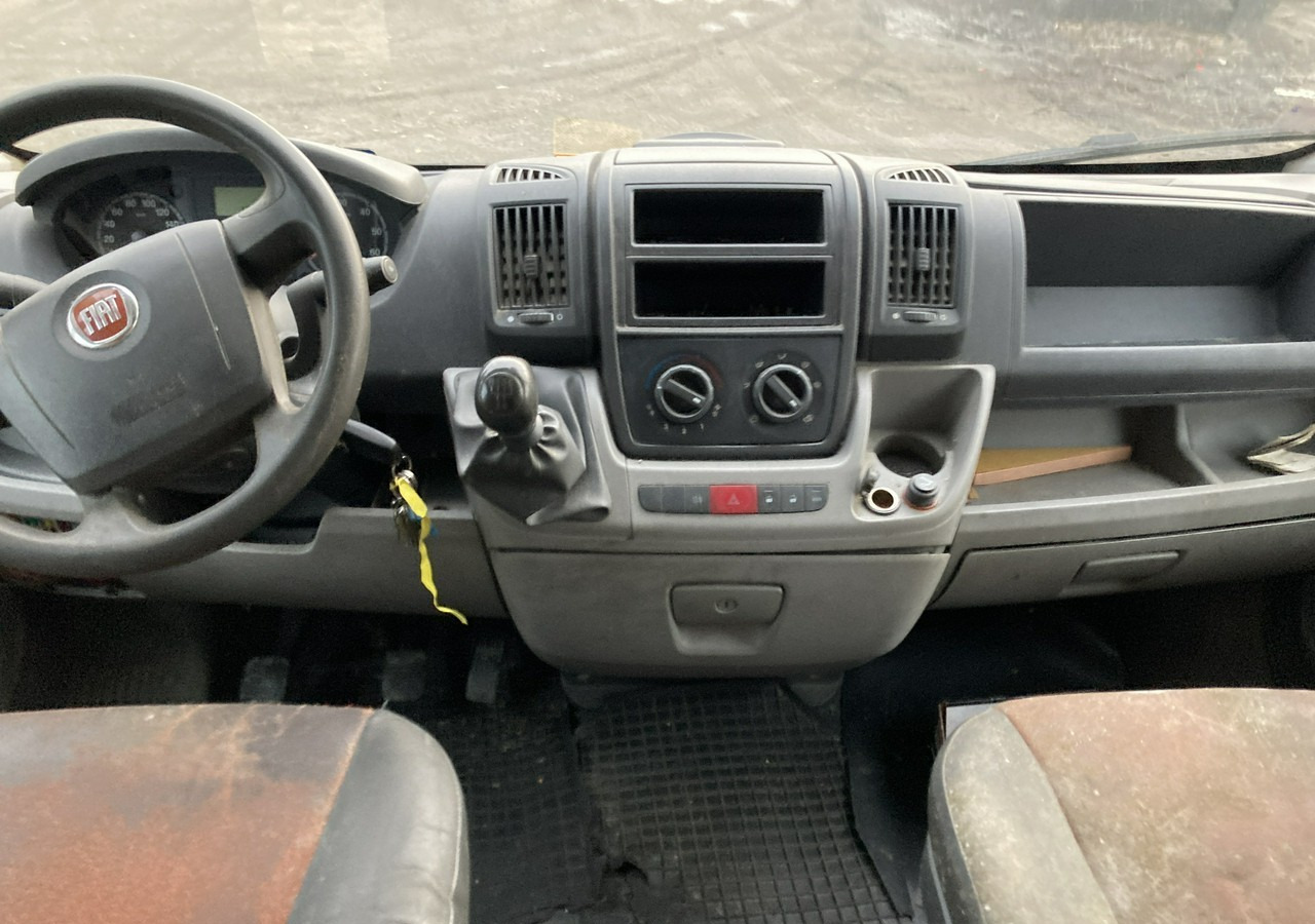 Fiat Ducato Autosklep pieczywa sklep Bar Gastronomiczny Food Truck Foodtruck 200 - Pojízdná prodejna: obrázek 4 Fiat Ducato Autosklep pieczywa sklep Bar Gastronomiczny Food Truck Foodtruck 200 - Pojízdná prodejna: obrázek 4