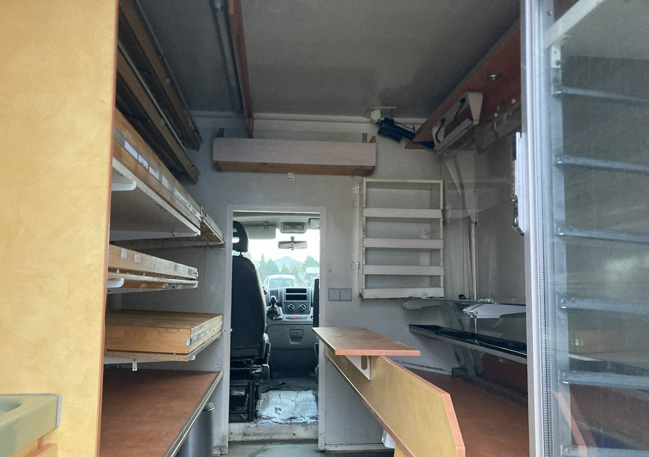 Fiat Ducato Autosklep pieczywa sklep Bar Gastronomiczny Food Truck Foodtruck 200 - Pojízdná prodejna: obrázek 2 Fiat Ducato Autosklep pieczywa sklep Bar Gastronomiczny Food Truck Foodtruck 200 - Pojízdná prodejna: obrázek 2