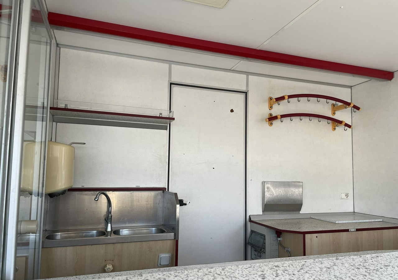 Fiat Ducato Autosklep wędlin Gastronomiczna food truck foodtruck W-zasil DMC 350 - Pojízdná prodejna: obrázek 3 Fiat Ducato Autosklep wędlin Gastronomiczna food truck foodtruck W-zasil DMC 350 - Pojízdná prodejna: obrázek 3