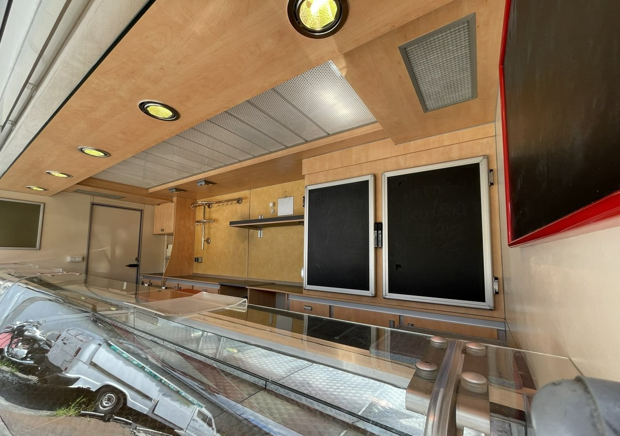 Fiat Ducato Autosklep wędlin Gastronomiczny Food Truck Foodtruck Sklep Borco - Pojízdná prodejna: obrázek 4 Fiat Ducato Autosklep wędlin Gastronomiczny Food Truck Foodtruck Sklep Borco - Pojízdná prodejna: obrázek 4