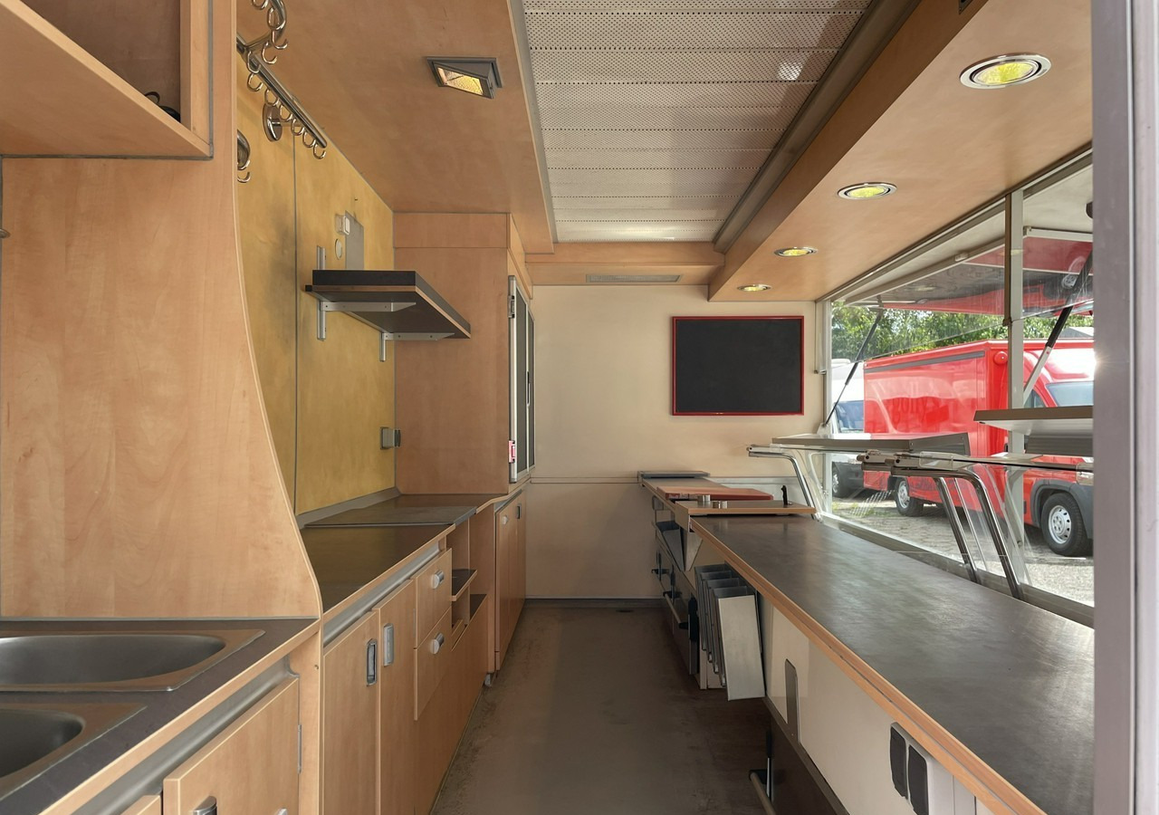 Fiat Ducato Autosklep wędlin Gastronomiczny Food Truck Foodtruck Sklep Borco - Pojízdná prodejna: obrázek 3 Fiat Ducato Autosklep wędlin Gastronomiczny Food Truck Foodtruck Sklep Borco - Pojízdná prodejna: obrázek 3