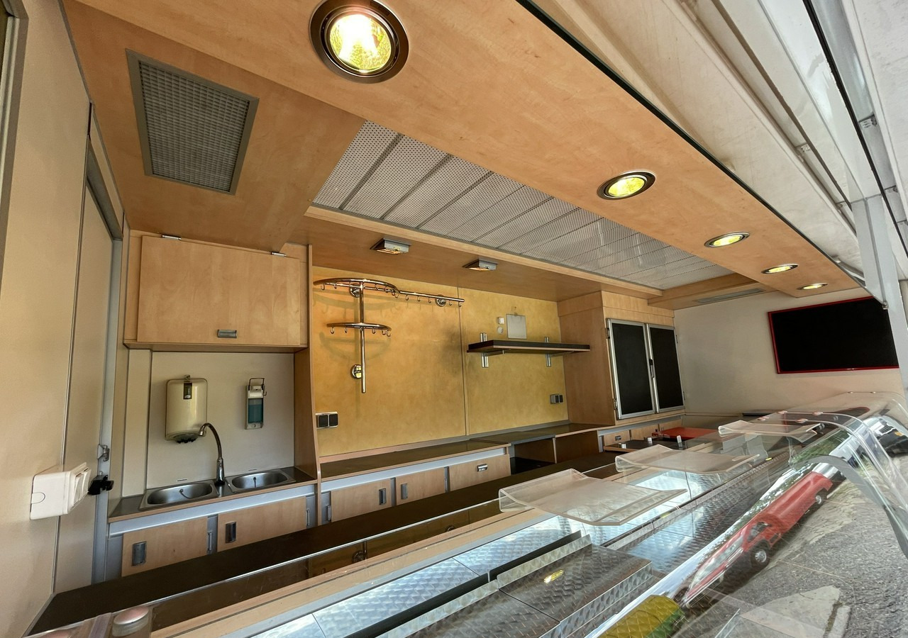 Fiat Ducato Ducat Autosklep wędlin Gastronomiczny Food Truck Foodtruck SklepBORC - Pojízdná prodejna: obrázek 5 Fiat Ducato Ducat Autosklep wędlin Gastronomiczny Food Truck Foodtruck SklepBORC - Pojízdná prodejna: obrázek 5