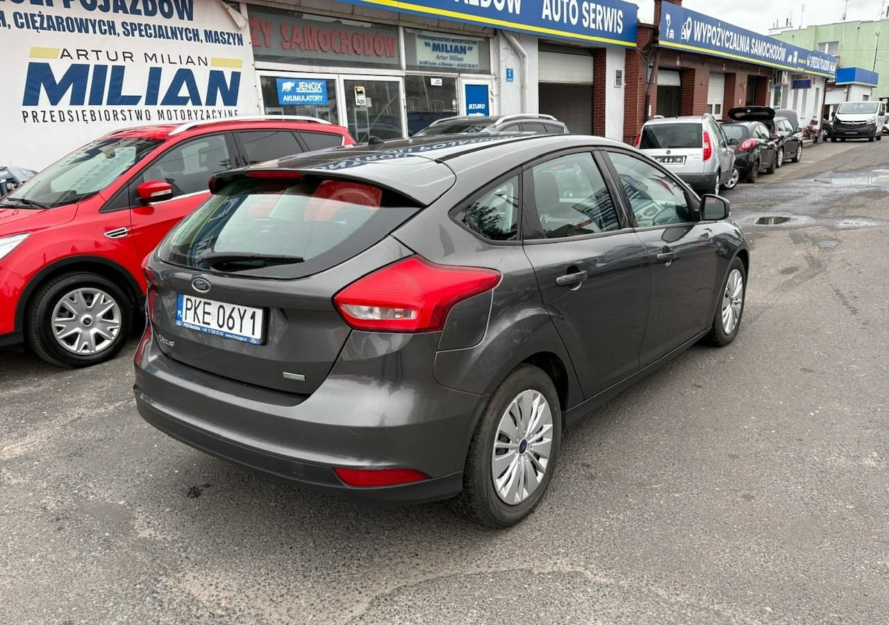 Ford Focus III Focus 1.0 EcoBoost Klima Salon PL 2015 - Hatchback: obrázek 4 Ford Focus III Focus 1.0 EcoBoost Klima Salon PL 2015 - Hatchback: obrázek 4