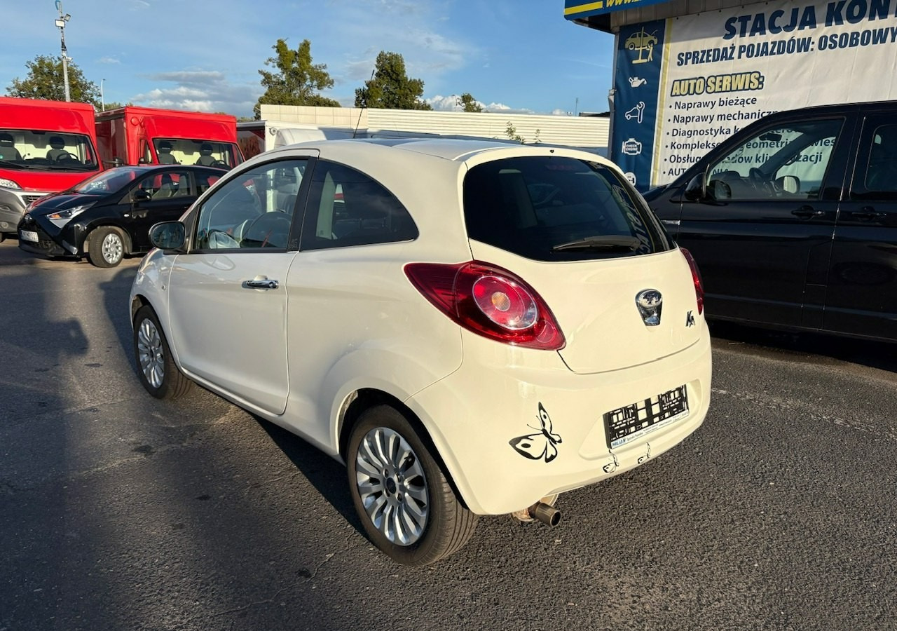 Ford KA II Ford KA 1.2 Champions Edition Klima Panorama 2012 - Hatchback: obrázek 3 Ford KA II Ford KA 1.2 Champions Edition Klima Panorama 2012 - Hatchback: obrázek 3