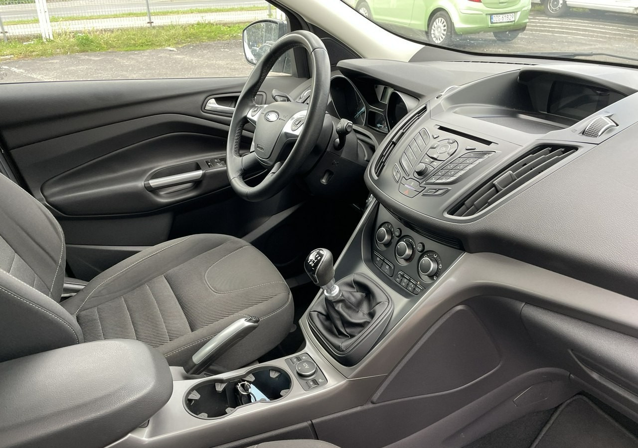 Ford Kuga II Ford Kuga 1.5 EcoBoost Bogate wyposażenie 63558km Model 2016 - SUV: obrázek 2 Ford Kuga II Ford Kuga 1.5 EcoBoost Bogate wyposażenie 63558km Model 2016 - SUV: obrázek 2