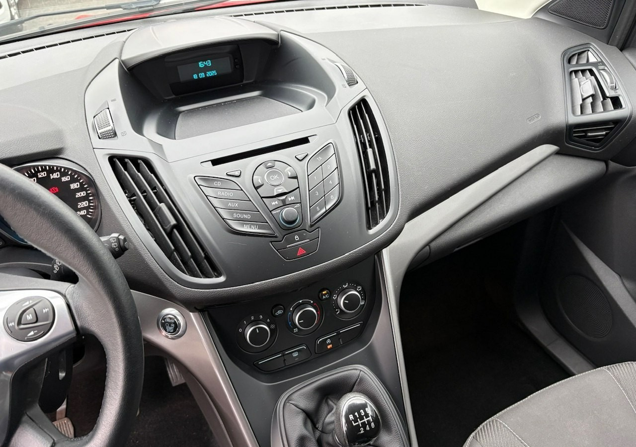 SUV Ford Kuga II Ford Kuga 1.5 Ecoboost 150KM Trend 131180km Model 2016: obrázek 18