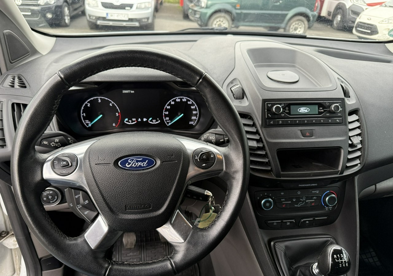 Ford Tourneo Connect II Connect dla niepełnosprawnych Rampa Inwalida PFRON Model 2021 - Kombi: obrázek 4 Ford Tourneo Connect II Connect dla niepełnosprawnych Rampa Inwalida PFRON Model 2021 - Kombi: obrázek 4