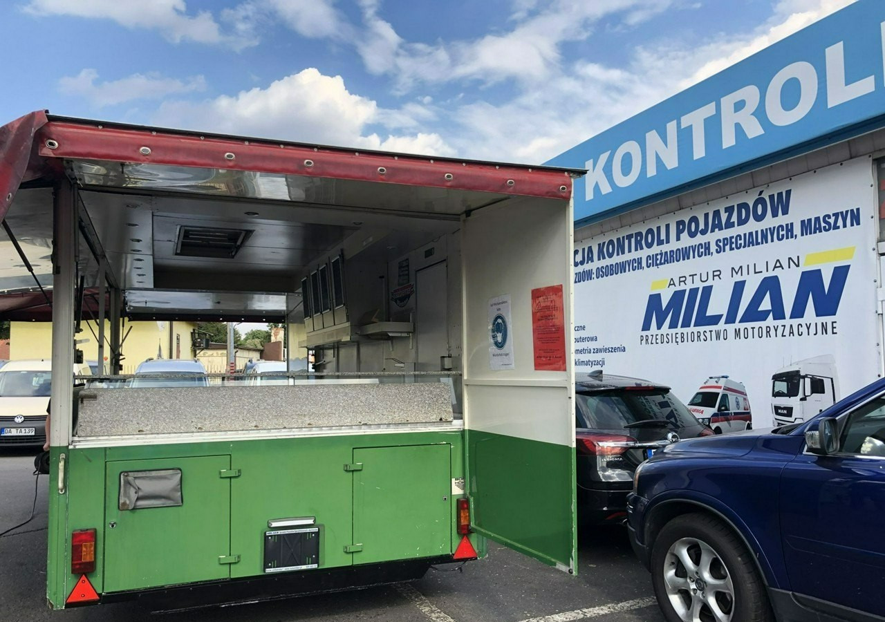 Inna Inny Autosklep Gastronomicznay Foodtruck sklep Food truck Gril imbis Borc - Prodejní přívěs: obrázek 3 Inna Inny Autosklep Gastronomicznay Foodtruck sklep Food truck Gril imbis Borc - Prodejní přívěs: obrázek 3