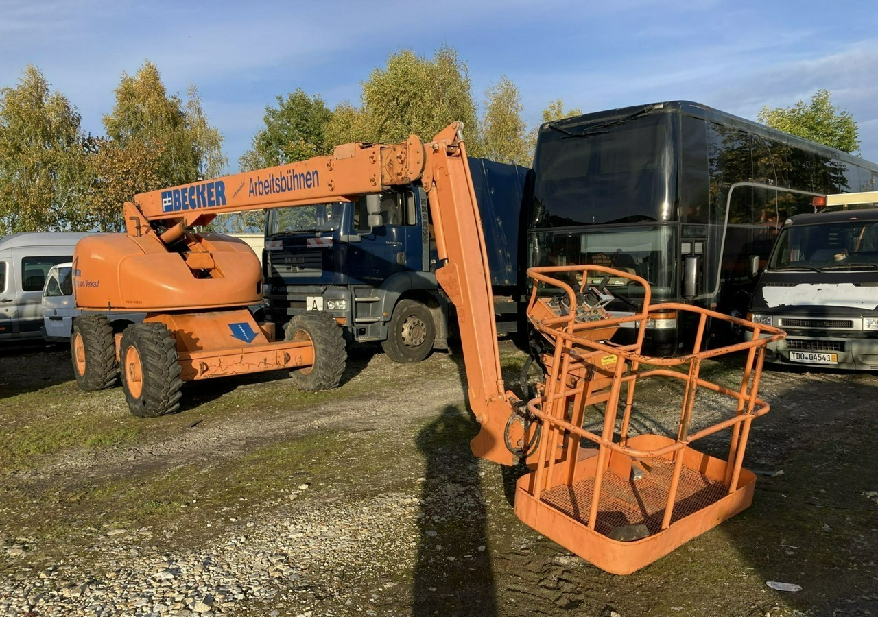Inna Inny Podnośnik koszowy Haulotte H23 zwyżka 4x4 12082 mg 23 metrów - Teleskopická plošina: obrázek 4 Inna Inny Podnośnik koszowy Haulotte H23 zwyżka 4x4 12082 mg 23 metrów - Teleskopická plošina: obrázek 4