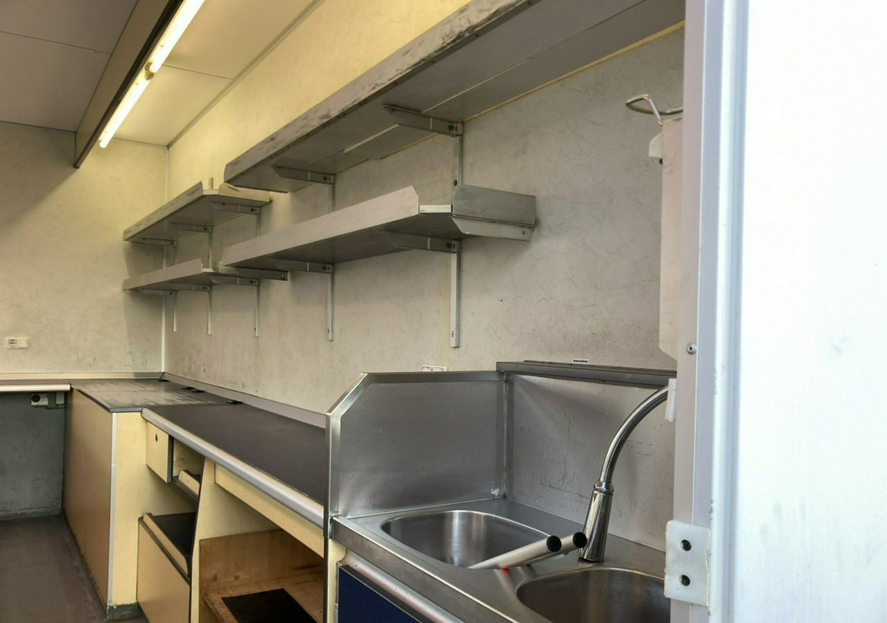 Prodejní přívěs Inna Inny Przycze Autosklep wędli Gastronomiczna food truck foodtruck sklep 20: obrázek 10