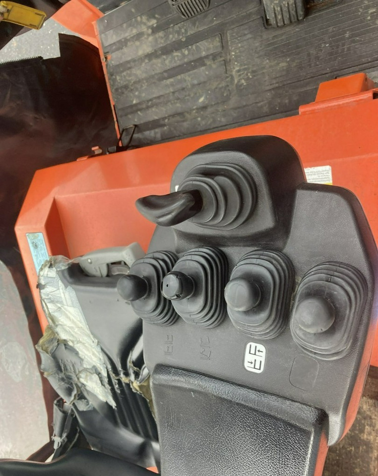 Elektrický vysokozdvižný vozík Inna Inny Toyota 7FBMF35 GOLD35 Wózek widłowy 2013 elektryczny: obrázek 15