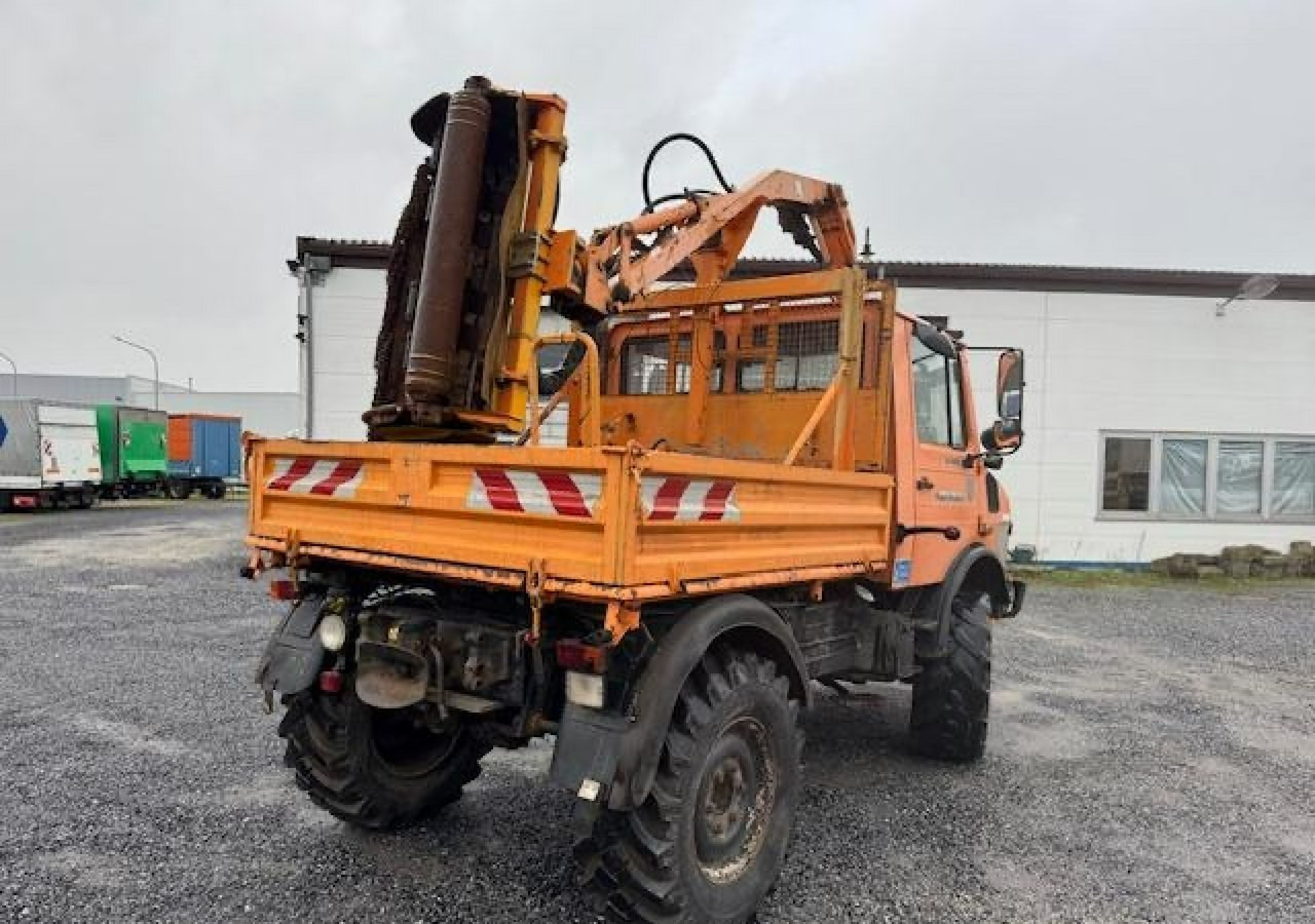 Inna Inny Unimog 4X4 Kosiarka bijakowa teleskopowa posypywarka pług odśnieżark - Nákladní automobil valníkový/ Plošinový, Komunální/ Speciální technika: obrázek 2 Inna Inny Unimog 4X4 Kosiarka bijakowa teleskopowa posypywarka pług odśnieżark - Nákladní automobil valníkový/ Plošinový, Komunální/ Speciální technika: obrázek 2