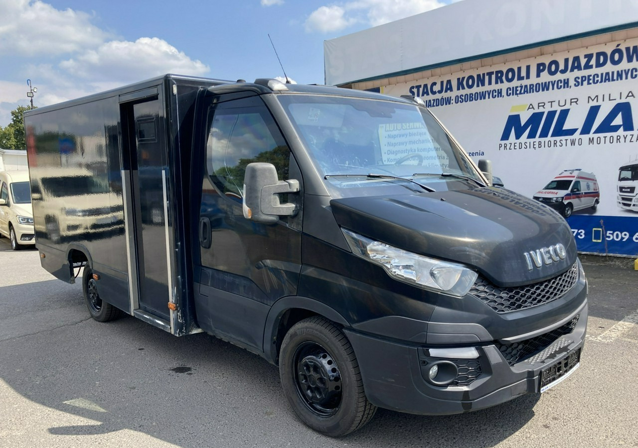 Iveco Daily Iveco 35-130 Bankowóz Kuloodporny Opanceżony pancerny 2015 - Inkasování vůz: obrázek 1 Iveco Daily Iveco 35-130 Bankowóz Kuloodporny Opanceżony pancerny 2015 - Inkasování vůz: obrázek 1