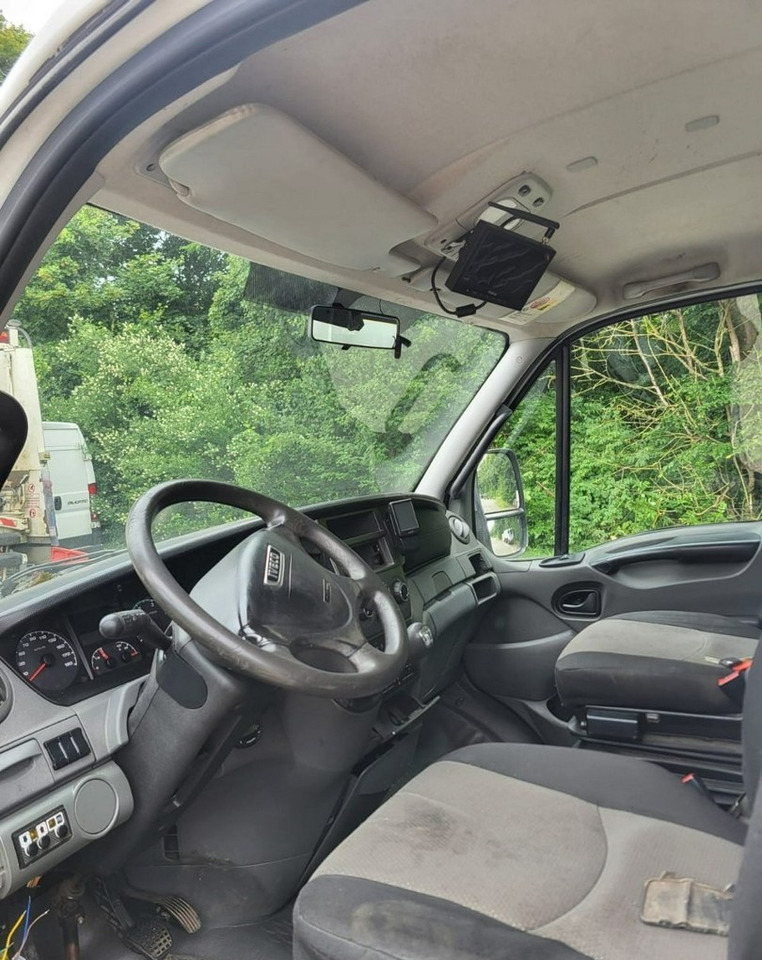 Iveco Inny Iveco Iveco 70C15 Wywrotka 3-strony Doka Dokka 6-osob 2013 - Dodávka sklápěč: obrázek 5 Iveco Inny Iveco Iveco 70C15 Wywrotka 3-strony Doka Dokka 6-osob 2013 - Dodávka sklápěč: obrázek 5