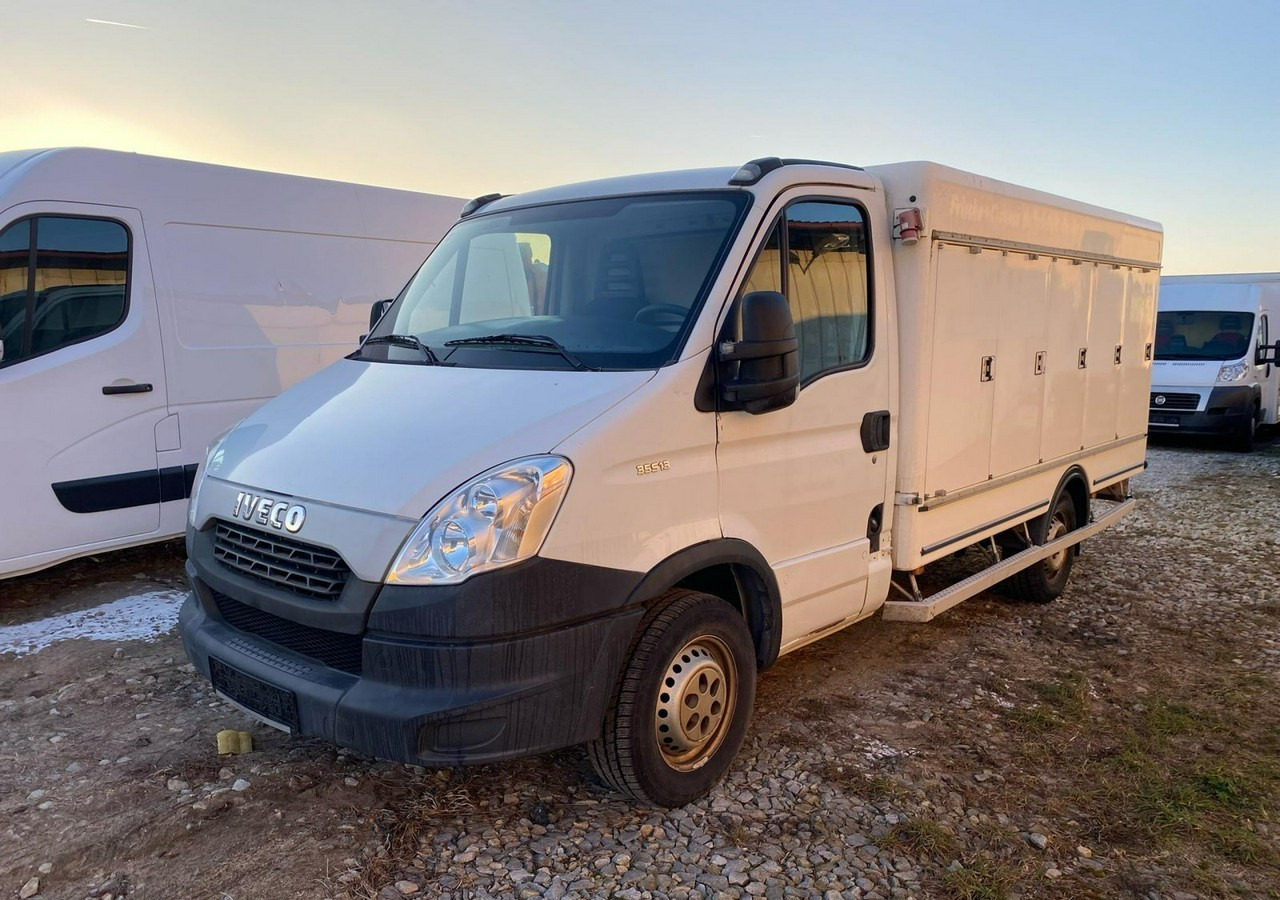 Iveco Inny Iveco Iveco Daily 35-13 chłodnia 10 komorowa Mrożnia do -40C Model 2014 - Chladící dodávka: obrázek 1 Iveco Inny Iveco Iveco Daily 35-13 chłodnia 10 komorowa Mrożnia do -40C Model 2014 - Chladící dodávka: obrázek 1