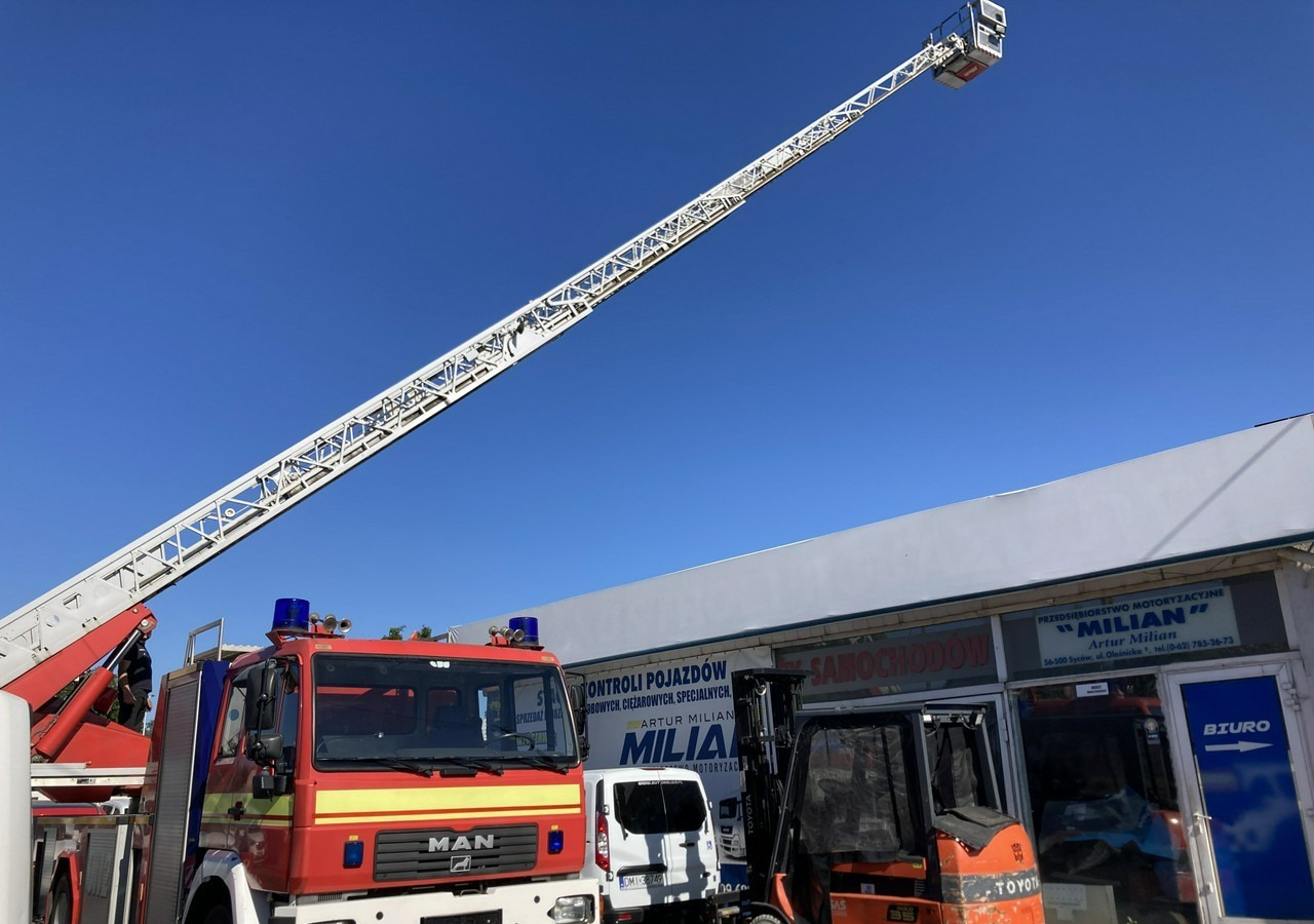 MAN L 2000 MAN 15,280 Straż pożarna drabina Strażacka zwyżka 32m Metz Model 20 - Hasičský vůz: obrázek 4 MAN L 2000 MAN 15,280 Straż pożarna drabina Strażacka zwyżka 32m Metz Model 20 - Hasičský vůz: obrázek 4