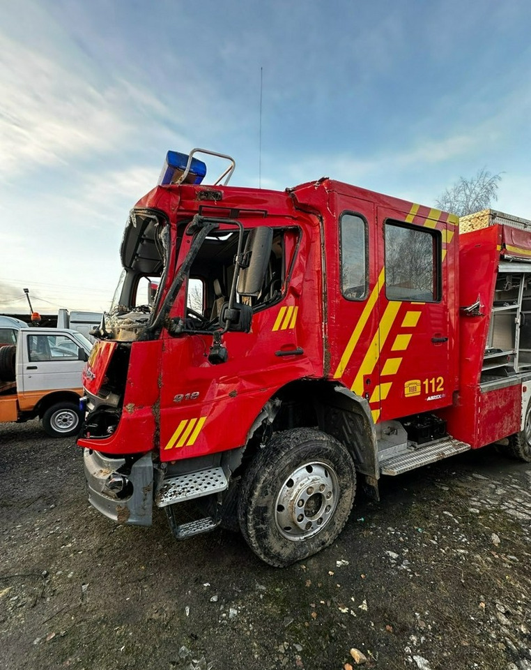 Mercedes-Benz Atego 918 Straż Pożarna 4X4 Wóz strażacki 2006 Atego 918 Straż Pożarna 4X4 Wóz strażacki 2006 - Hasičský vůz: obrázek 4 Mercedes-Benz Atego 918 Straż Pożarna 4X4 Wóz strażacki 2006 Atego 918 Straż Pożarna 4X4 Wóz strażacki 2006 - Hasičský vůz: obrázek 4