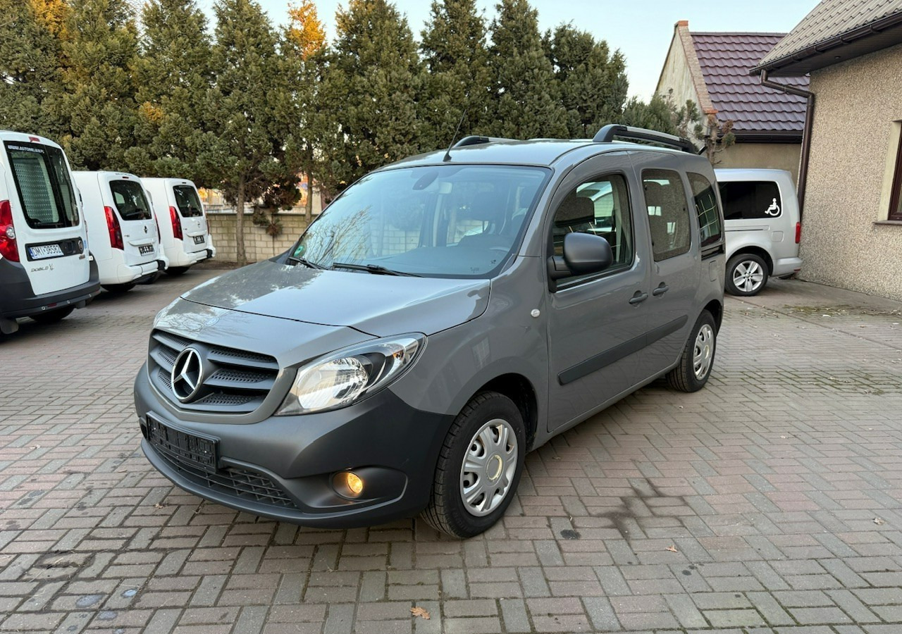 Mercedes-Benz Citan Mercedes Citan dla Niepełnosprawnych Inwalida Rampa 2018 - Osobní auto: obrázek 5 Mercedes-Benz Citan Mercedes Citan dla Niepełnosprawnych Inwalida Rampa 2018 - Osobní auto: obrázek 5