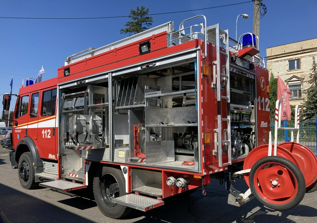 Mercedes-Benz Inny Mercedes-Benz Mercedes 1224 Straż Pożarna Gaśnicza 4X4 Metz 97 - Hasičský vůz: obrázek 5 Mercedes-Benz Inny Mercedes-Benz Mercedes 1224 Straż Pożarna Gaśnicza 4X4 Metz 97 - Hasičský vůz: obrázek 5