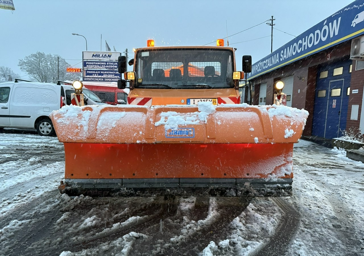 Mercedes-Benz Inny Mercedes-Benz Mercedes Vario 815 Wywrotka 4X4 2004 Pług posypywarka odśnieżarka - Vozidlo pro zimní údržbu: obrázek 3 Mercedes-Benz Inny Mercedes-Benz Mercedes Vario 815 Wywrotka 4X4 2004 Pług posypywarka odśnieżarka - Vozidlo pro zimní údržbu: obrázek 3