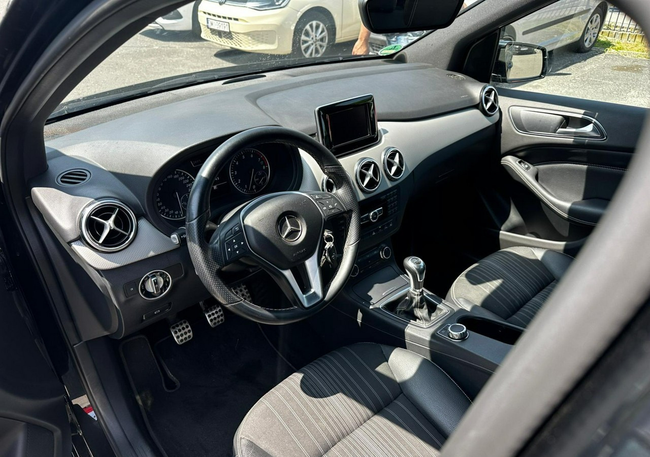 Mercedes-Benz Klasa B W246 Mercedes B-Klasa 1.6-122KM Bogate wyposażenie 127tkm 2013r - Osobní auto: obrázek 5 Mercedes-Benz Klasa B W246 Mercedes B-Klasa 1.6-122KM Bogate wyposażenie 127tkm 2013r - Osobní auto: obrázek 5