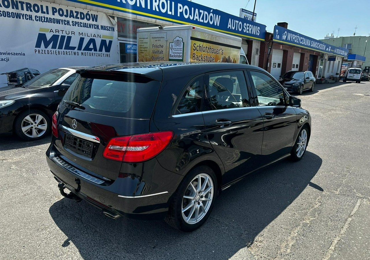 Mercedes-Benz Klasa B W246 Mercedes B-Klasa 1.6-122KM Bogate wyposażenie 127tkm 2013r - Osobní auto: obrázek 2 Mercedes-Benz Klasa B W246 Mercedes B-Klasa 1.6-122KM Bogate wyposażenie 127tkm 2013r - Osobní auto: obrázek 2