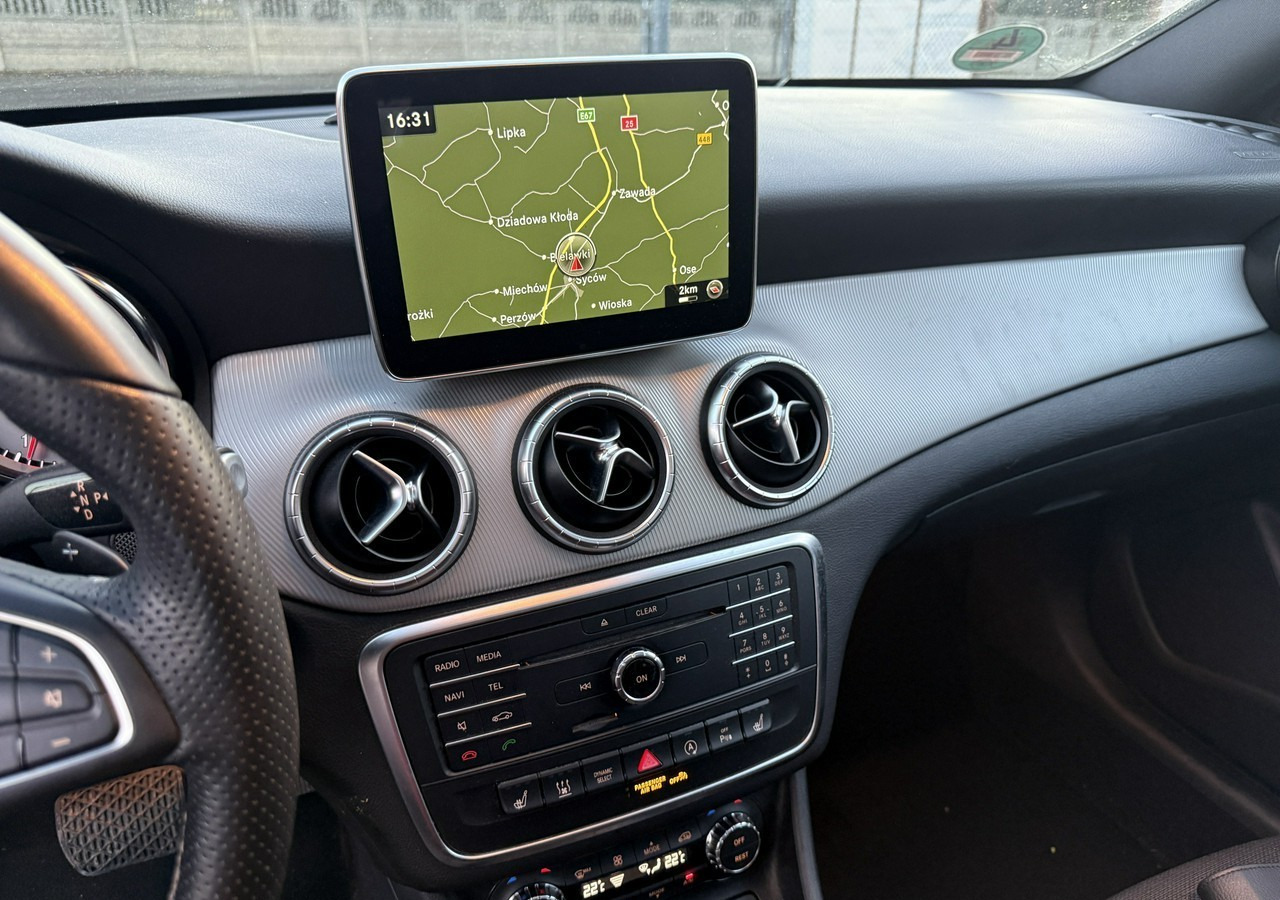 Osobní auto Mercedes-Benz Klasa CLA C117/X117 Mercedes-Benz Klasa CLA Mercedes CLA 250 4MATIC 2.0-210KM Bogate wyposażenie 2016: obrázek 7