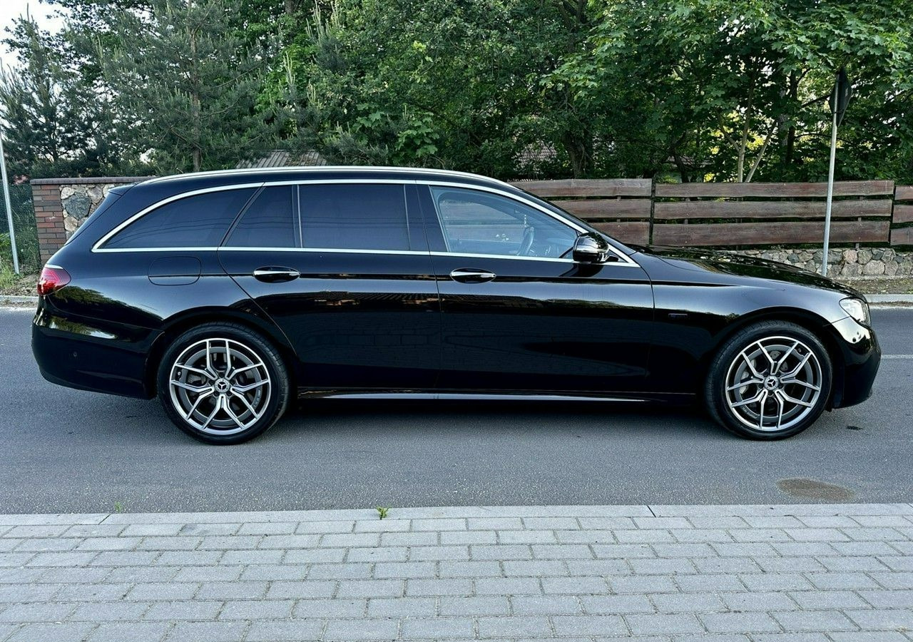 Mercedes-Benz Klasa E E300de 2.0Diesel Hybrid Plug-in zasięg 50km AMG Premium+ Faktura Vat - Osobní auto: obrázek 2 Mercedes-Benz Klasa E E300de 2.0Diesel Hybrid Plug-in zasięg 50km AMG Premium+ Faktura Vat - Osobní auto: obrázek 2