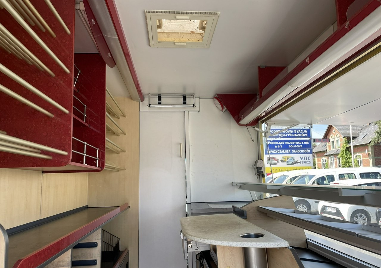 Mercedes-Benz Sprinter Autosklep piec Sklep Gastronomiczny Food Truck Foodtruck bar BORCO20 - Pojízdná prodejna: obrázek 2 Mercedes-Benz Sprinter Autosklep piec Sklep Gastronomiczny Food Truck Foodtruck bar BORCO20 - Pojízdná prodejna: obrázek 2