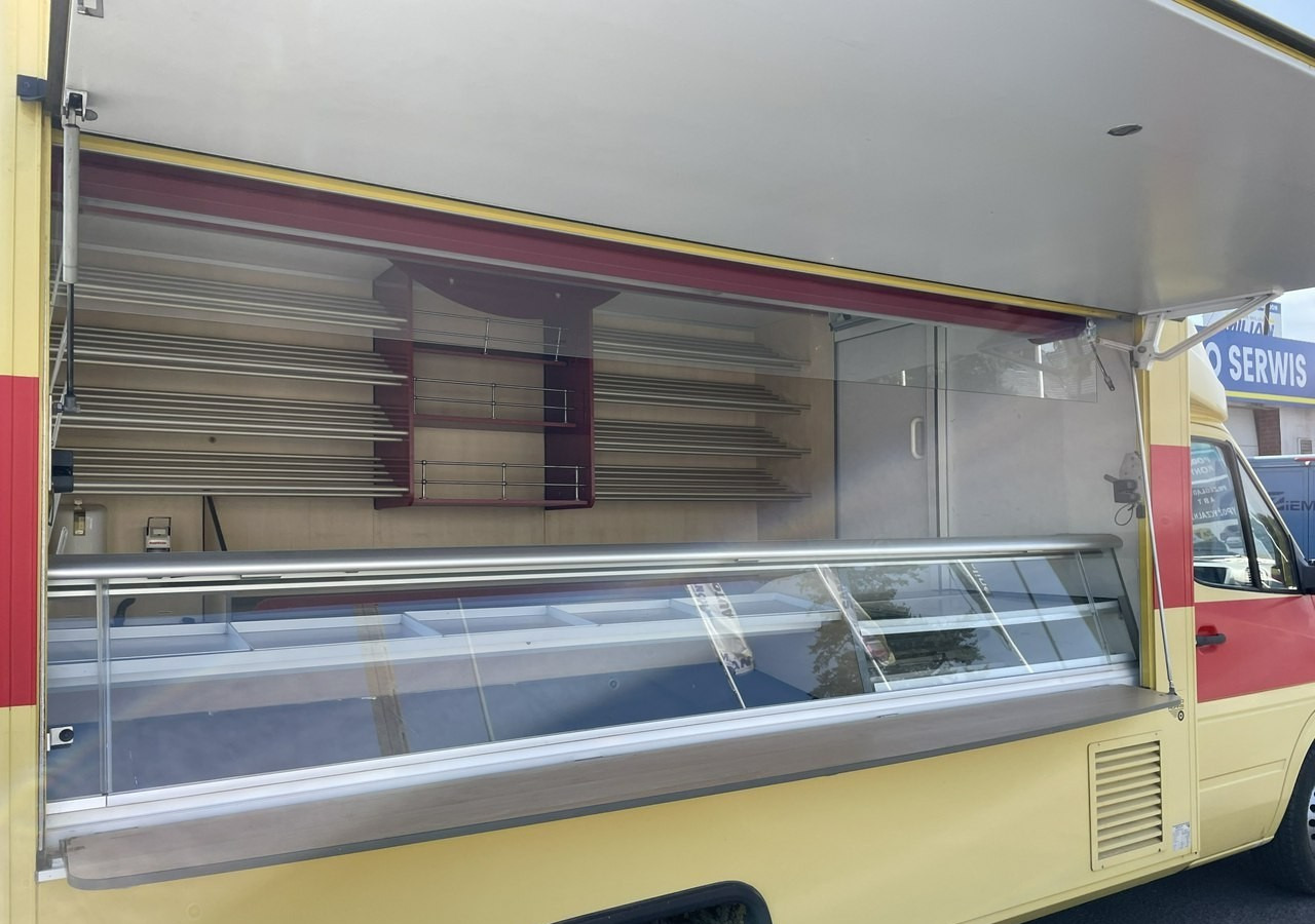 Mercedes-Benz Sprinter Autosklep piec Sklep Gastronomiczny Food Truck Foodtruck bar BORCO20 - Pojízdná prodejna: obrázek 3 Mercedes-Benz Sprinter Autosklep piec Sklep Gastronomiczny Food Truck Foodtruck bar BORCO20 - Pojízdná prodejna: obrázek 3