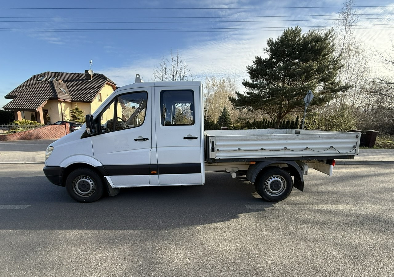 Mercedes-Benz Sprinter Sprinter 315 CDI dokka doka Brygadówka skrzynia 2007 - Dodávka valník, Dodávka s dvojitou kabinou: obrázek 5 Mercedes-Benz Sprinter Sprinter 315 CDI dokka doka Brygadówka skrzynia 2007 - Dodávka valník, Dodávka s dvojitou kabinou: obrázek 5