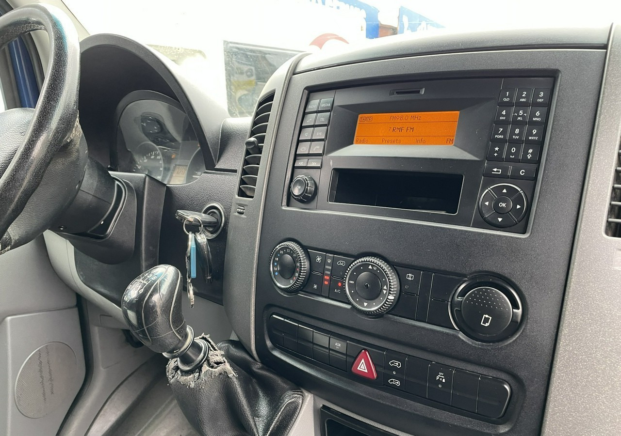 Mercedes-Benz Sprinter Sprinter 316 Maxi Brygadówka 6-osob dokka doka Klima 2010 - Dodávka s dvojitou kabinou: obrázek 3 Mercedes-Benz Sprinter Sprinter 316 Maxi Brygadówka 6-osob dokka doka Klima 2010 - Dodávka s dvojitou kabinou: obrázek 3