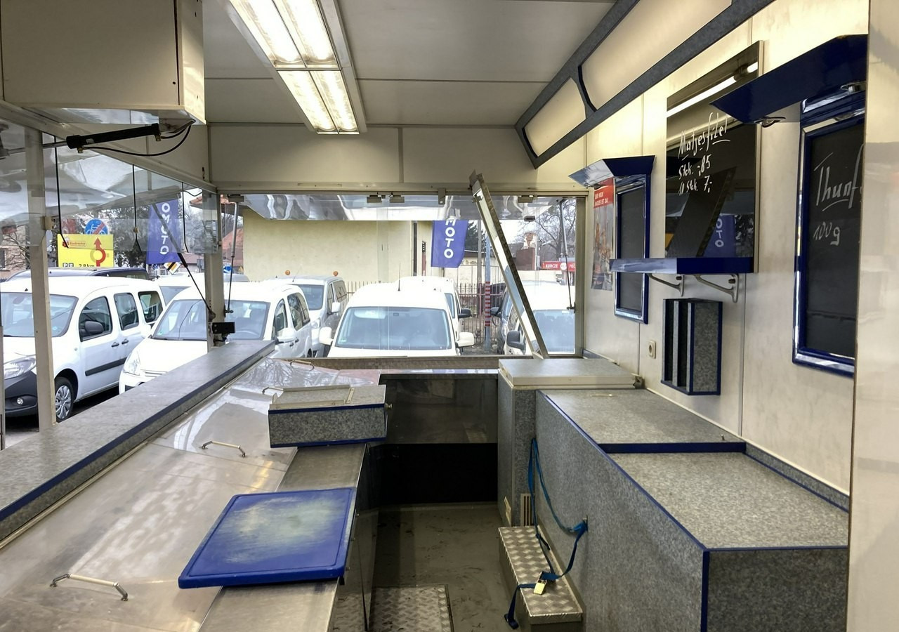 Mercedes-Benz Sprinter Sprinter Autosklep Gastronomiczny wędli Ryb Food Truck Foodtruck skl - Pojízdná prodejna: obrázek 4 Mercedes-Benz Sprinter Sprinter Autosklep Gastronomiczny wędli Ryb Food Truck Foodtruck skl - Pojízdná prodejna: obrázek 4
