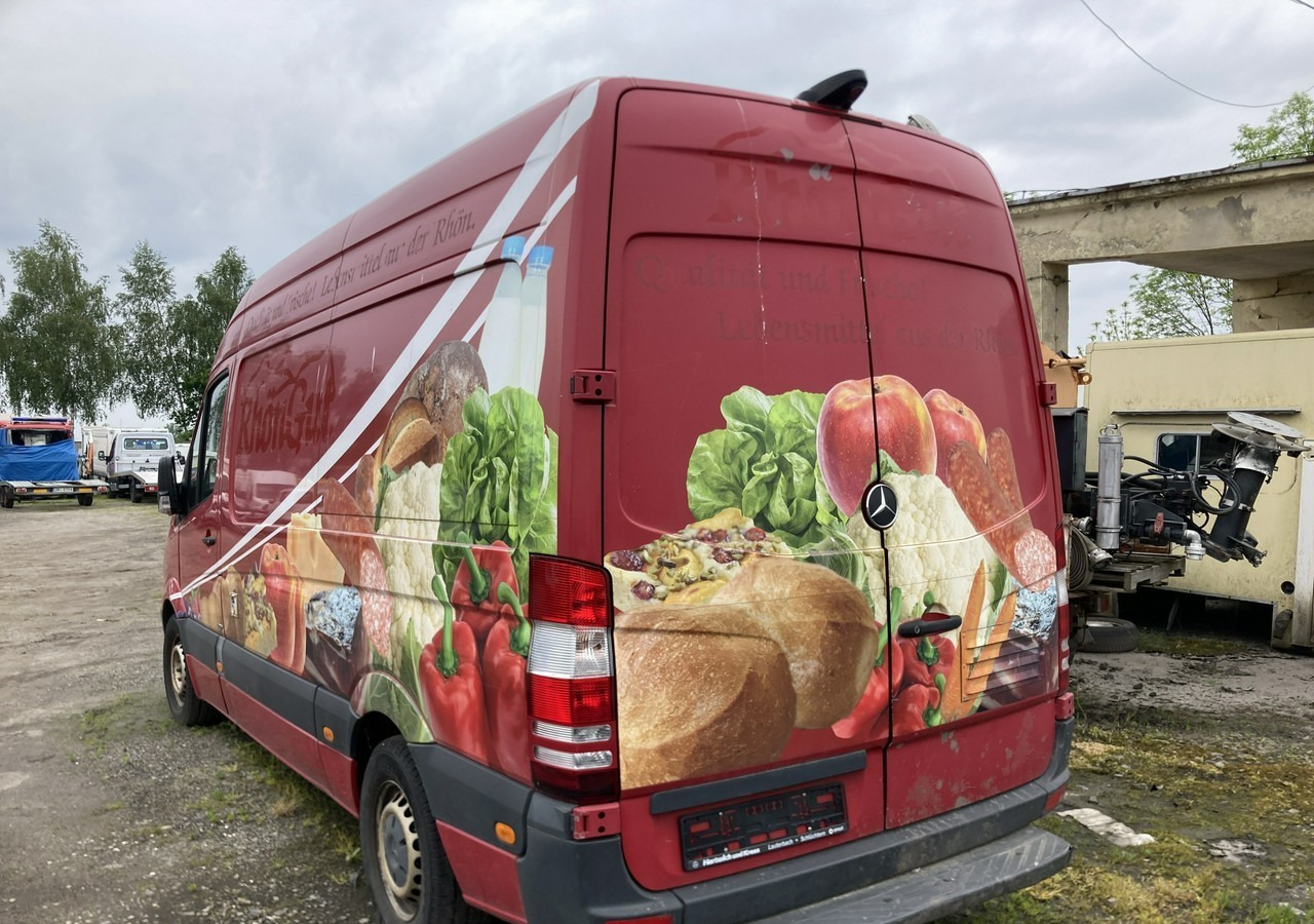 Mercedes-Benz Sprinter Sprinter Autosklep sklep bar Gastronomiczny Food Truck Foodtruck 201 - Pojízdná prodejna: obrázek 5 Mercedes-Benz Sprinter Sprinter Autosklep sklep bar Gastronomiczny Food Truck Foodtruck 201 - Pojízdná prodejna: obrázek 5