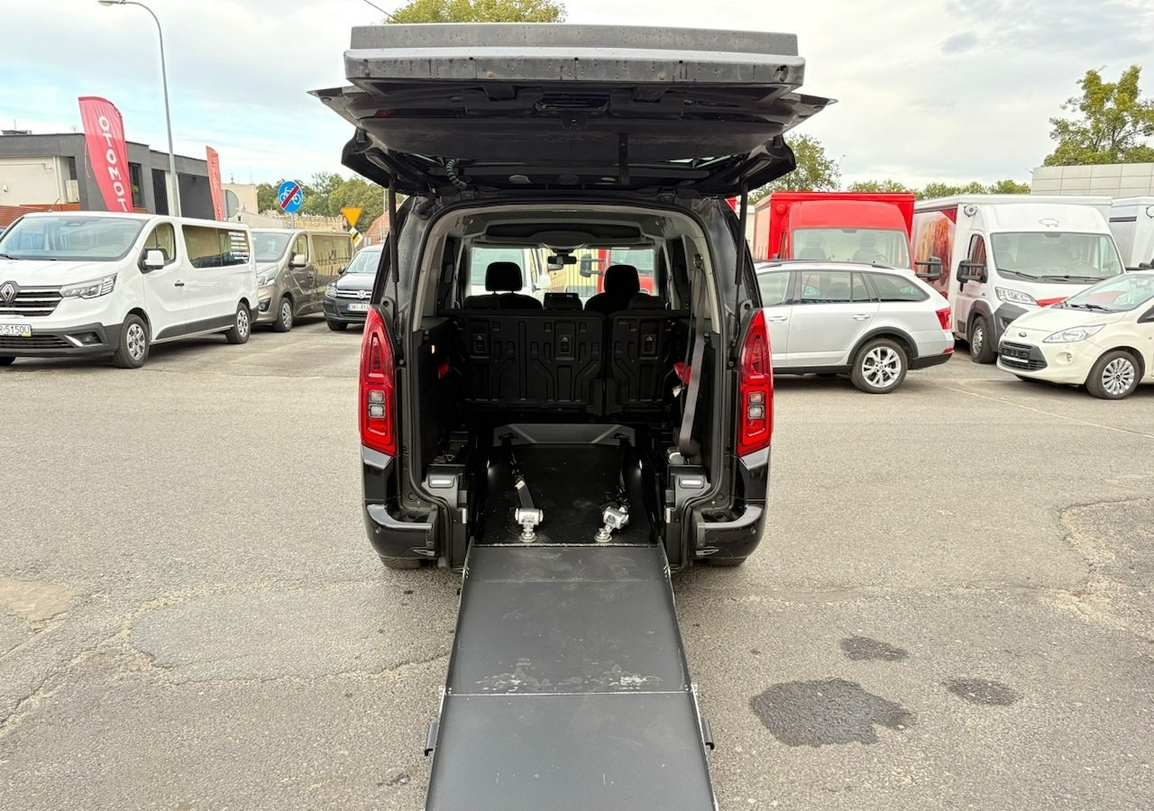 Opel Combo IV Combo Life Combo Life Maxi dla Niepełnosprawnych inwalida rampa PFRON - Kombi: obrázek 3 Opel Combo IV Combo Life Combo Life Maxi dla Niepełnosprawnych inwalida rampa PFRON - Kombi: obrázek 3