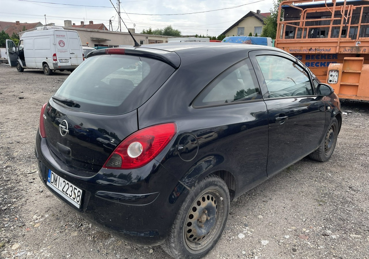 Opel Corsa D Opel Corsa 1,2-16V 80KM Klima 2008 - Hatchback: obrázek 5 Opel Corsa D Opel Corsa 1,2-16V 80KM Klima 2008 - Hatchback: obrázek 5