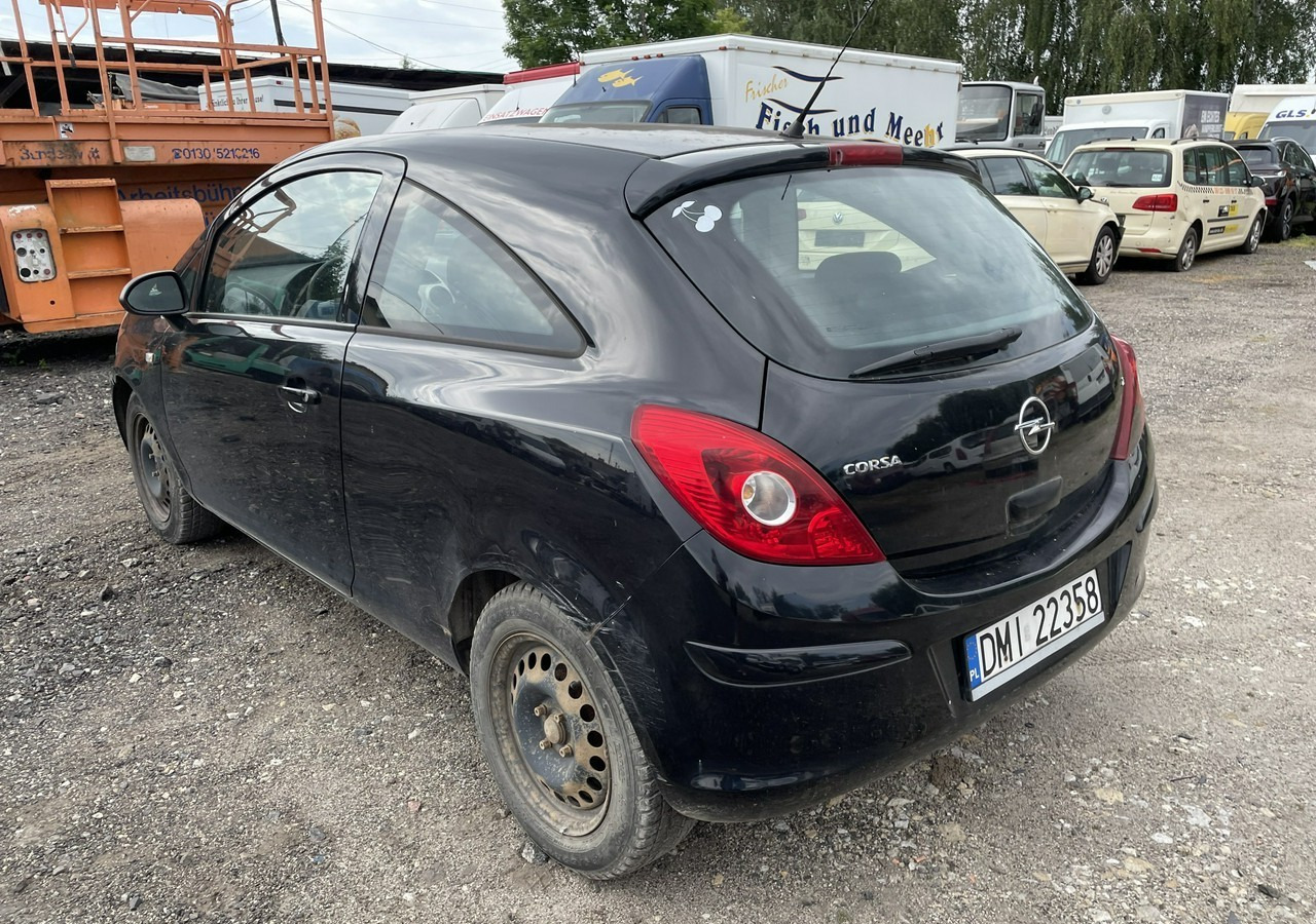 Opel Corsa D Opel Corsa 1,2-16V 80KM Klima 2008 - Hatchback: obrázek 4 Opel Corsa D Opel Corsa 1,2-16V 80KM Klima 2008 - Hatchback: obrázek 4