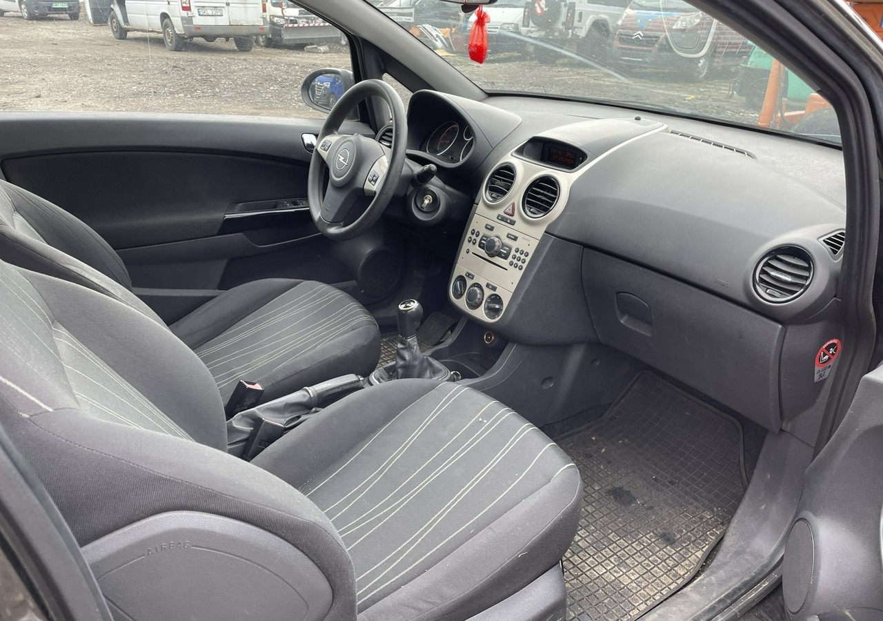 Opel Corsa D Opel Corsa 1,2-16V 80KM Klima 2008 - Hatchback: obrázek 2 Opel Corsa D Opel Corsa 1,2-16V 80KM Klima 2008 - Hatchback: obrázek 2
