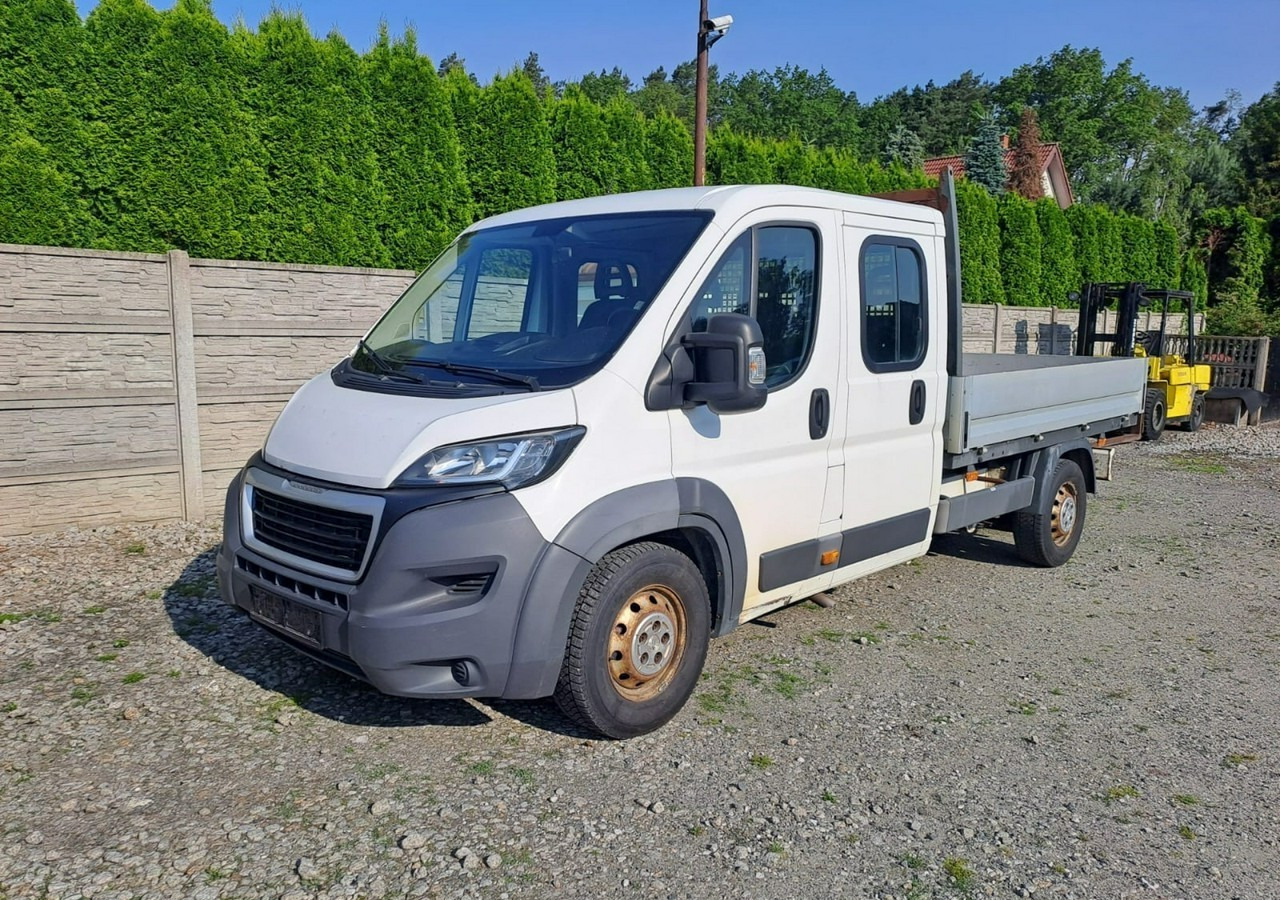 Peugeot Boxer Peugeot Boxer 2.0-130KM klima dokka Brygadówka doka 122tkm 2017 - Dodávka valník: obrázek 3 Peugeot Boxer Peugeot Boxer 2.0-130KM klima dokka Brygadówka doka 122tkm 2017 - Dodávka valník: obrázek 3