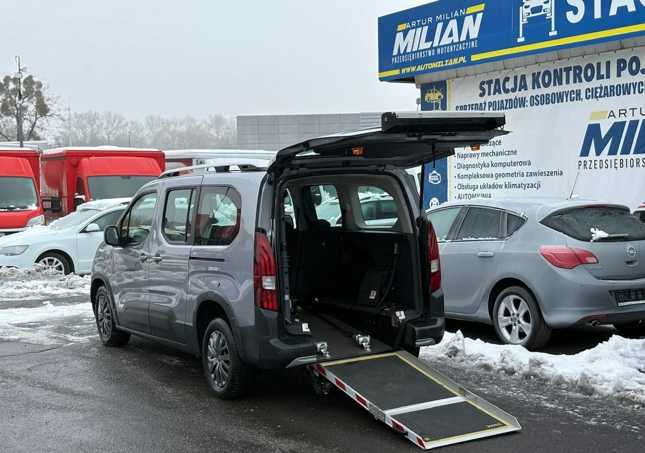 Peugeot Rifter Rifter Long 1,5HDI Automat dla Niepełnosprawnych Inwalida Rampa PFRO - Kombi: obrázek 1 Peugeot Rifter Rifter Long 1,5HDI Automat dla Niepełnosprawnych Inwalida Rampa PFRO - Kombi: obrázek 1